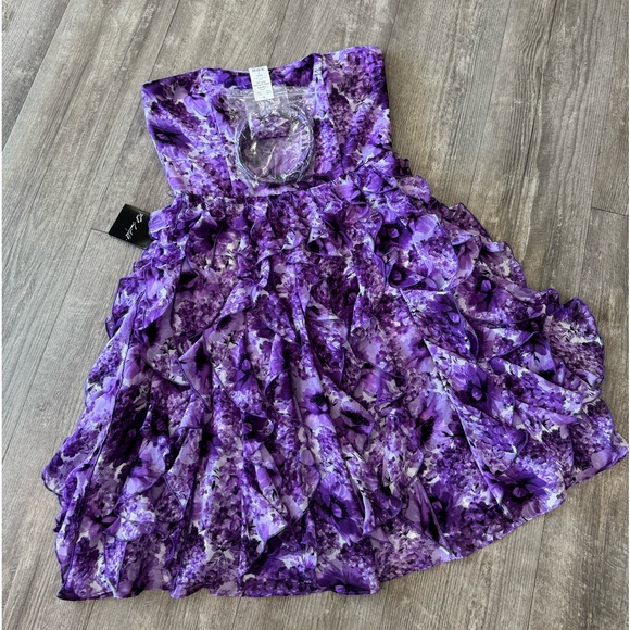 🍒🤍LAST PRICE🍒🤍 WHITE HOUSE BLACK MARKET spring cascade purple dress ✨ - Picture 16 of 16